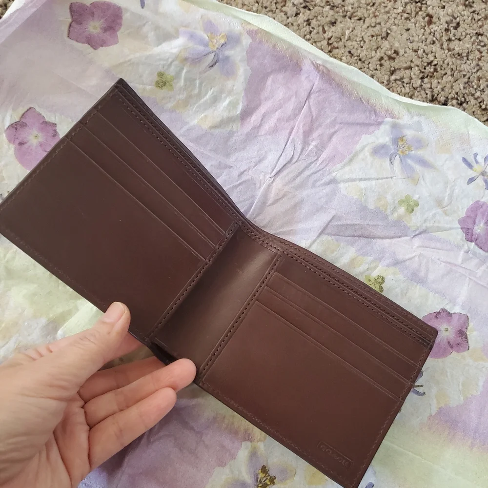 Coach Wallet - Picture 5 of 11